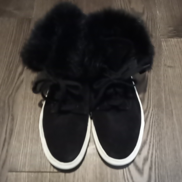 VINCE Black Rabbit Fur Suede High Top Boots Sneaker 8.5 9.5 **Mismatch** - Picture 3 of 8